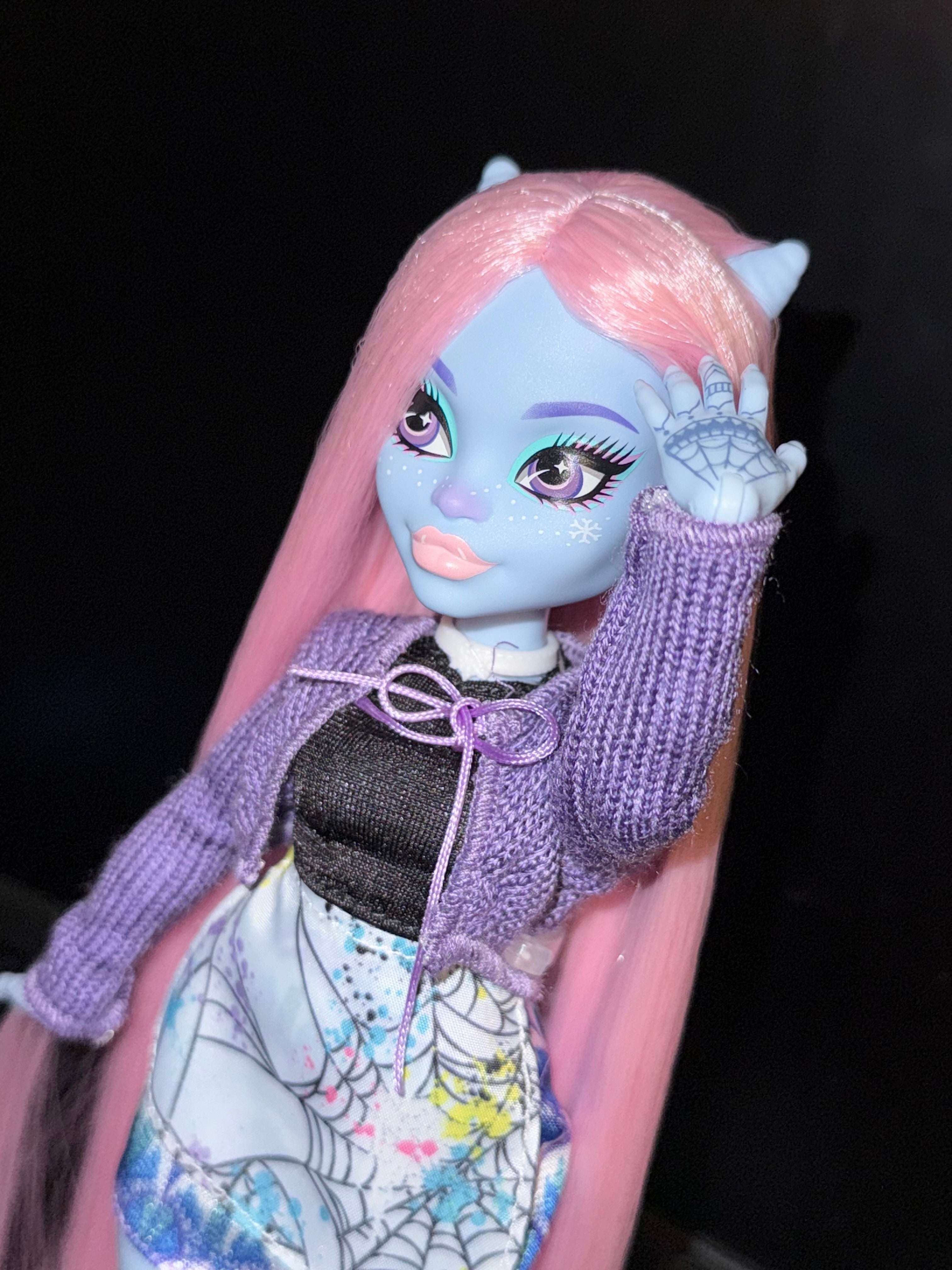 Rerooted Custom Abbey Bominable Fearbook Saran Reroot